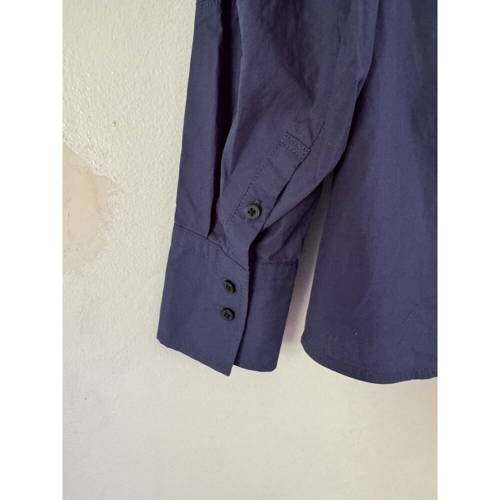 NWT Everlane Lightweight Cotton Barrel Shirt Navy Peony Women’s Size 0 Button Up - Picture 4 of 6